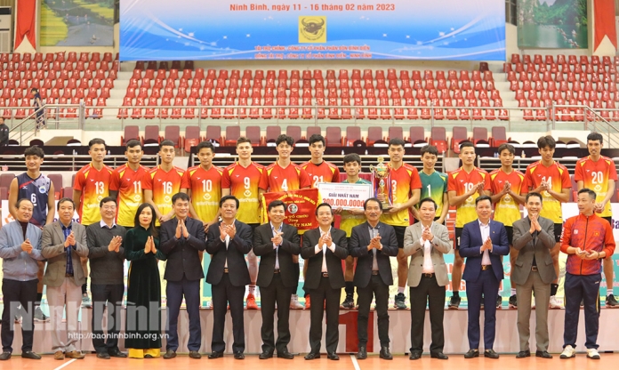 CLB nam Ninh Bình LienVietPostBank vô địch Cúp Hoa Lư - Bình Điền 2023