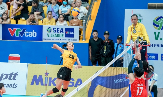 Bóng chuyền nữ Việt Nam 'đại thắng' Philippines trên sân nhà