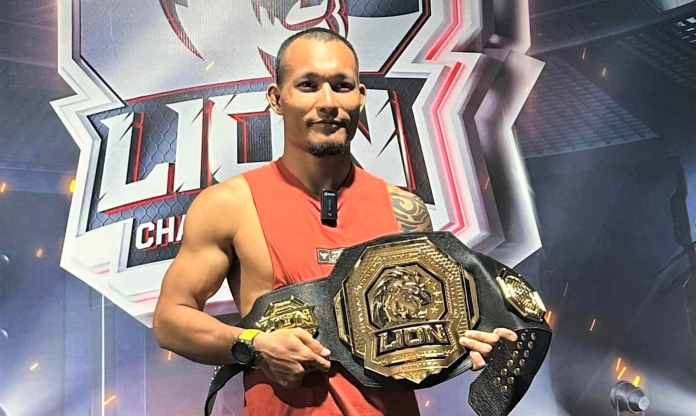 Trần Quang Lộc mang đai vô địch LION Championship trả BTC, chính thức giải nghệ