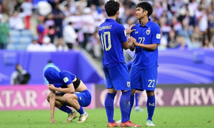 VIDEO: Tuyển thủ Thái Lan thất vọng, buồn bã sau khi bị loại khỏi Asian Cup