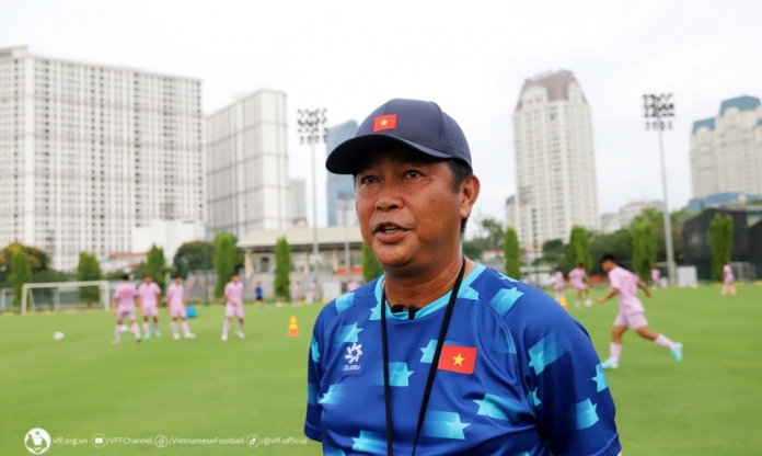 VIDEO: HLV Trần Minh Chiến nói về sự chuẩn bị cho giải U16 Đông Nam Á