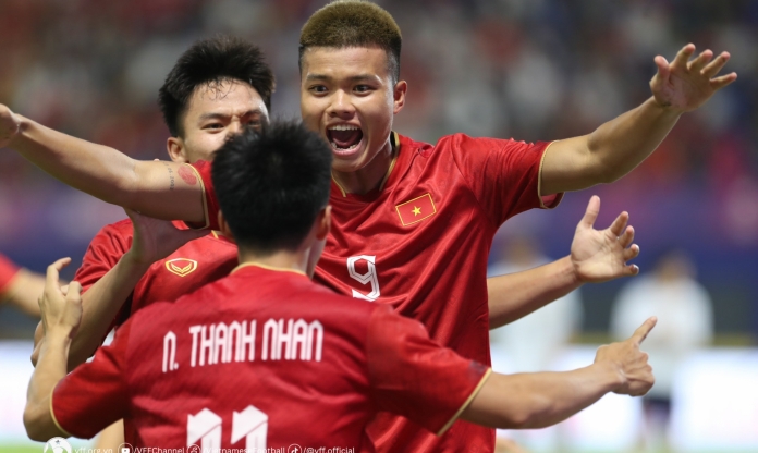 Thắng liền 2 trận, U22 Việt Nam lên ngôi đầu bảng SEA Games 32