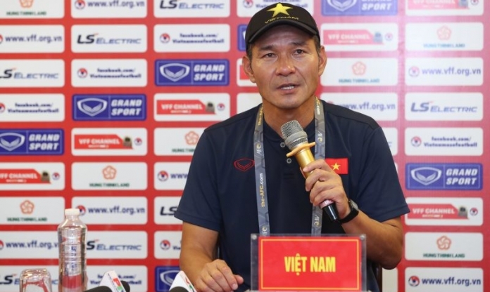 HLV Nhật Bản bất ngờ gửi thông điệp đến HLV trưởng ĐT Việt Nam