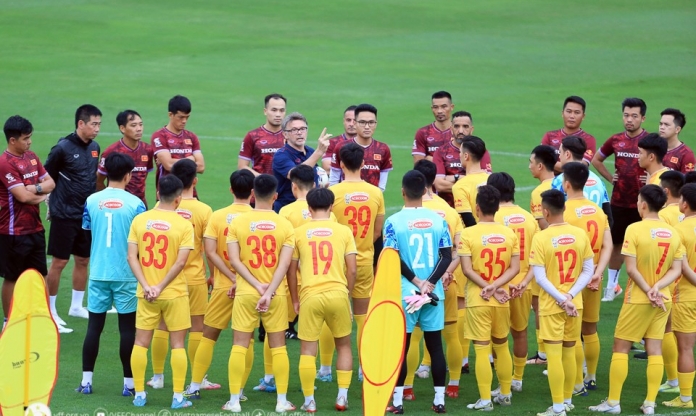HLV Troussier loại 4 cầu thủ, chốt danh sách ĐT Việt Nam đấu Hong Kong