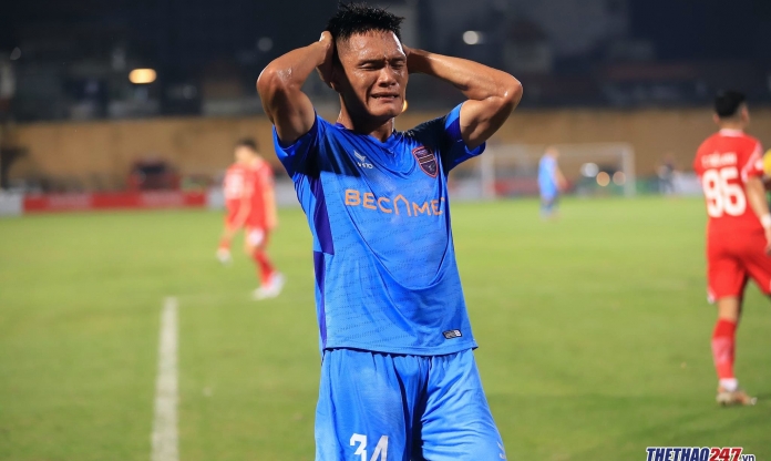 Cầu thủ Việt Nam từng bị treo giò 'vĩnh viễn' vì bán độ bất ngờ ghi bàn