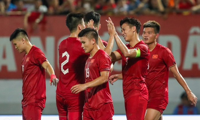 ĐT Việt Nam gặp đối thủ đặc biệt trận sân nhà đầu tiên