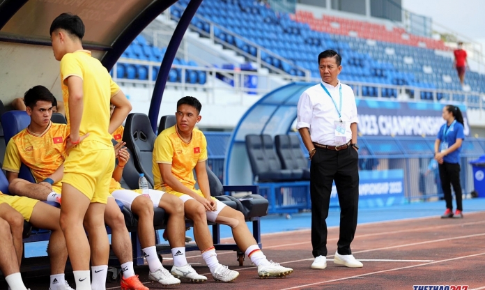 HLV Hoàng Anh Tuấn muốn cầu thủ chịu áp lực