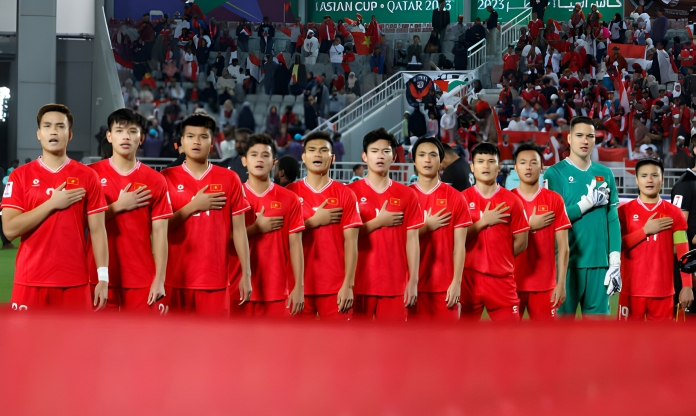 ĐT Việt Nam tụt hạng FIFA thê thảm sau trận thua Indonesia