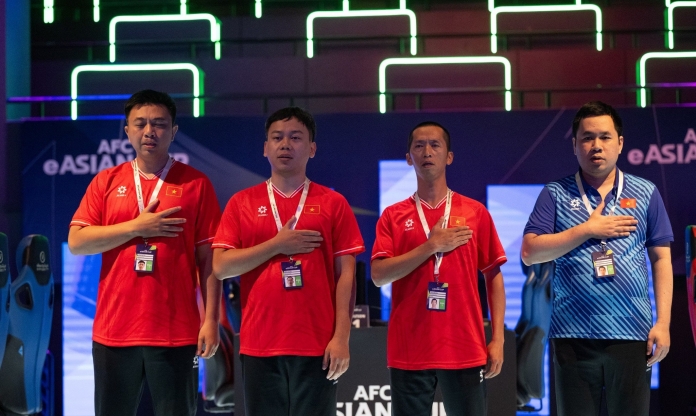 ĐT Việt Nam 'lách cửa hẹp' vào vòng 1/8 eAsian Cup