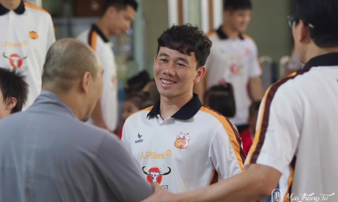 Giữa bộn bề khó khăn, HAGL vẫn khiến tất cả ngưỡng mộ