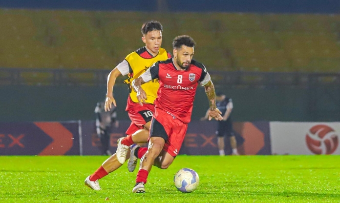 Đồng đội cũ của Neymar mất việc ở Việt Nam