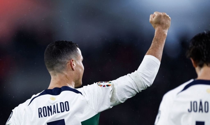 Không thể ngừng tỏa sáng, Ronaldo khiến tất cả phải ngất ngây với hành động chưa từng có