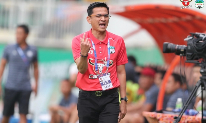HLV Kiatisak: 'Cầu thủ Việt sang Thai League thi đấu là tín hiệu tốt'