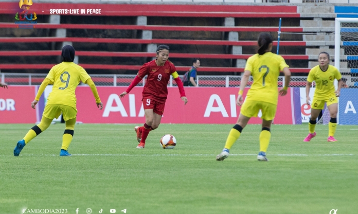 HLV Mai Đức Chung nói lý do Huỳnh Như chưa ghi bàn ở trận mở màn SEA Games 32