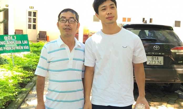 Thầy giáo vượt hơn 500km để cổ vũ trận HAGL gặp Hà Nội FC