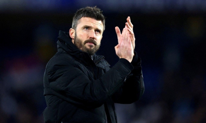 HLV Carrick ngăn cản 3 cầu thủ rời khỏi MU