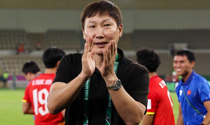 Báo Hàn: 'Phép màu Kim Sang-sik khiến bóng đá Hàn Quốc mất mặt'