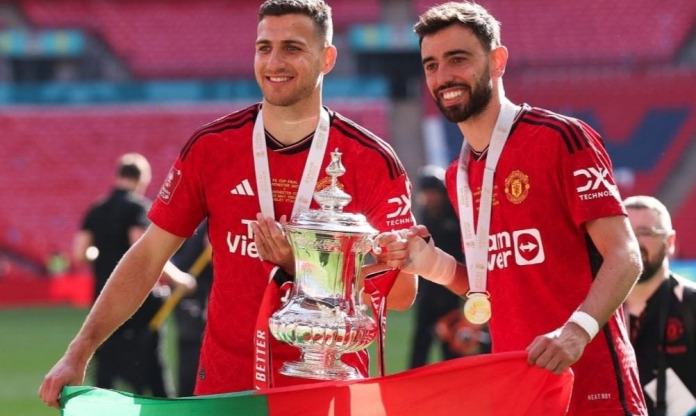 Chuyển nhượng MU 5/2: Real Madrid bị từ chối, MU mua 'siêu tiền vệ'