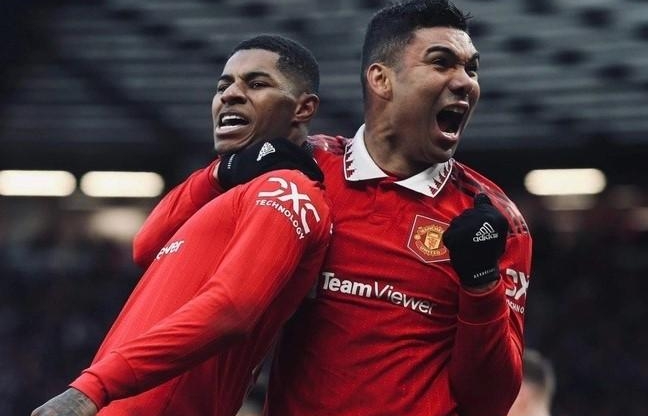 Chuyển nhượng MU 7/2: Casemiro định gây sốc, Rashford hết cửa hồi hương