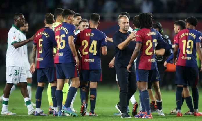Barca có thể mất ngôi sao lớn trong tay vì vài triệu Bảng
