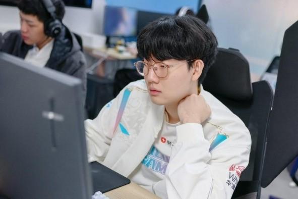 Xuất hiện tin đồn Viper và Gen.G kiện KeSPA