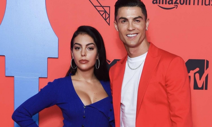 Bê bối nội bộ, bạn gái Ronaldo thẳng thừng mắng bạn gái Joao Neves