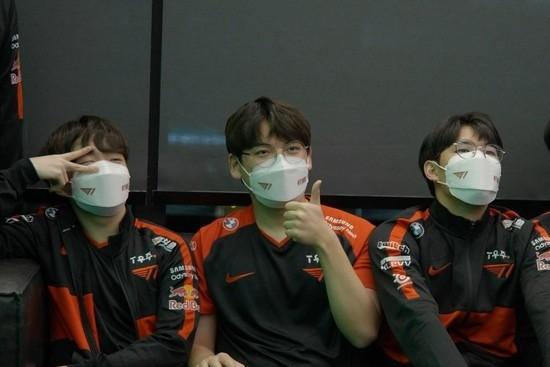 MSI 2026 đặc biệt của 'trio02' T1: Khi một biểu tượng không còn trọn vẹn