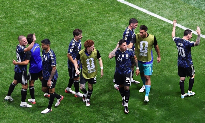 Argentina chỉ còn cách cột mốc lịch sử một trận thắng