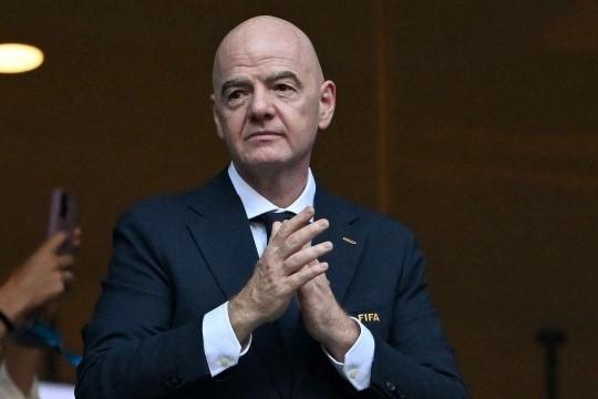 Chủ tịch FIFA nhận 'tối hậu thư', một liên đoàn châu Âu công khai yêu cầu từ chức