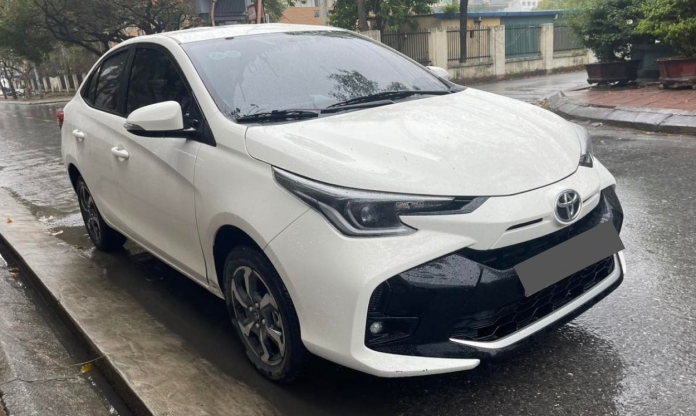 Toyota Vios 2023 chạy lướt chưa đầy 1 năm được chào bán với giá rẻ ngỡ ngàng