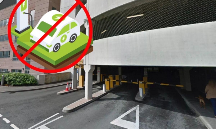 Người dùng ô tô điện phẫn nộ vì bị cấm dùng bãi đỗ xe bệnh viện