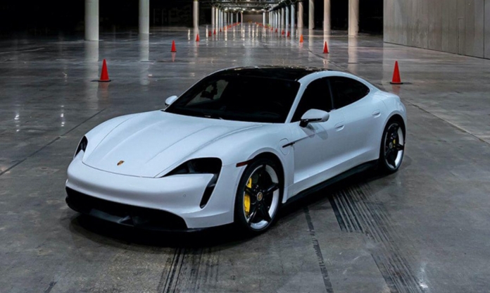 Xe điện Porsche Taycan ‘lĩnh án’ triệu hồi vì lỗi phanh
