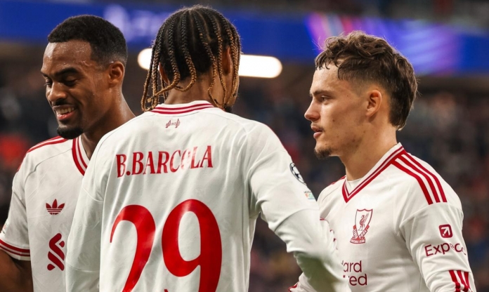 Liverpool lập kỷ lục không tưởng ở C1: 19 cú sút trong 45 phút