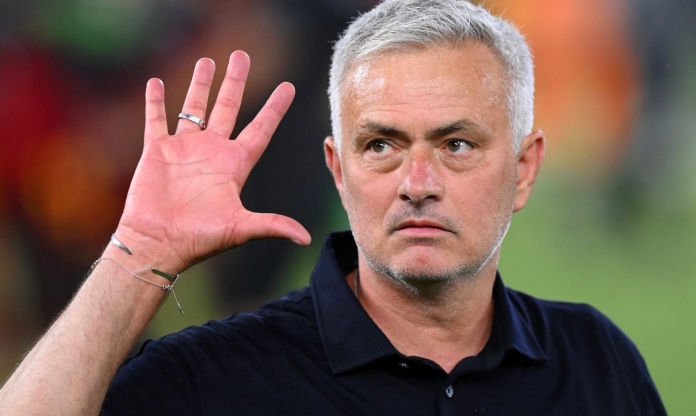 HLV Mourinho nhận đề nghị đặc biệt từ đội tuyển giàu thành tích nhất thế giới