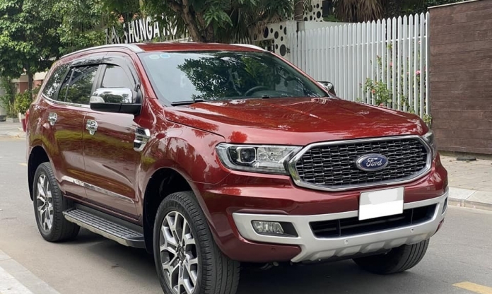 Sau 3 năm lăn bánh, Ford Everest cũ rao bán lại với mức giá khó tin