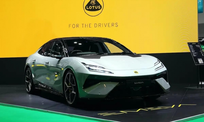 Sedan điện Lotus Emeya cập bến Đông Nam Á: Mạnh hơn 900 mã lực, tăng tốc 0-100 km/h chỉ trong 2,78 giây