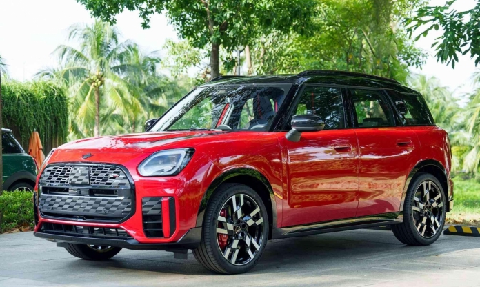 Chi tiết Mini John Cooper Works Countryman ALL4 tại Việt Nam - SUV mạnh mẽ nhất của thương hiệu Anh Quốc
