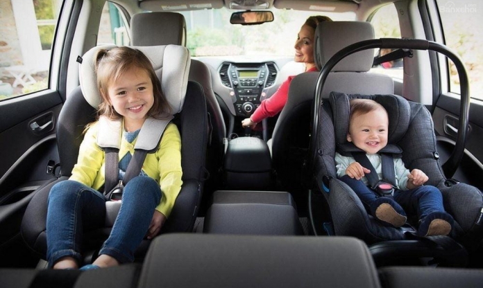 Ghế trẻ em trên ô tô bỗng thành 'hàng hot': Phụ huynh loay hoay chọn sản phẩm đạt chuẩn an toàn