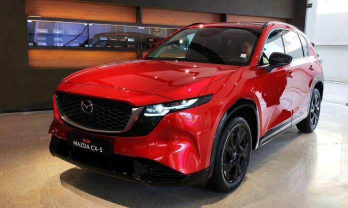 Cận cảnh Mazda CX-5 thế hệ mới tại Việt Nam: Có bản hybrid, nhưng phải đến cuối năm sau mới mở bán