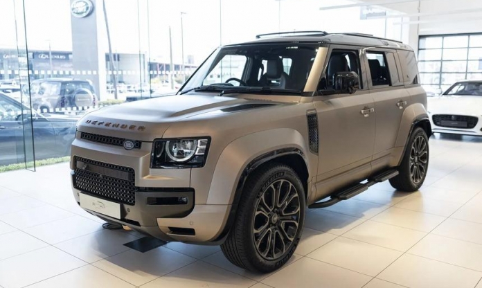SUV hiệu năng cao Defender OCTA lộ diện tại Việt Nam, cạnh tranh trực tiếp với Mercedes-AMG G 63
