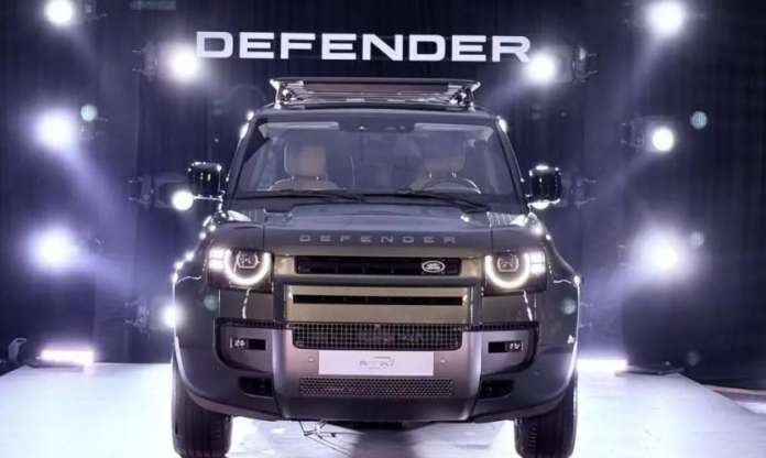 Land Rover Defender 2026 trình làng khách Việt: Tinh chỉnh thiết kế, nâng cấp khoang lái, giá từ 5,1 tỷ đồng