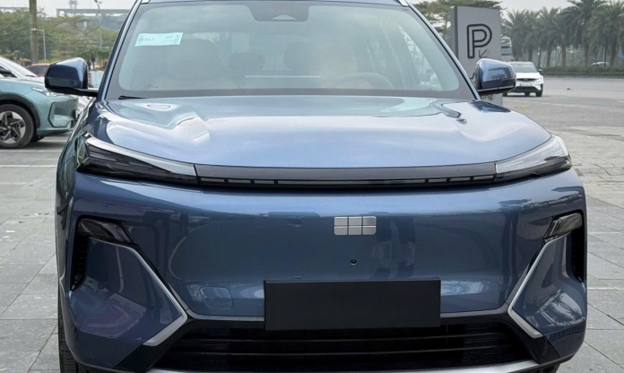 Geely EX5 hybrid xuất hiện tại Việt Nam: Lớn hơn bản điện, chạy gần 1.600 km khi đầy bình