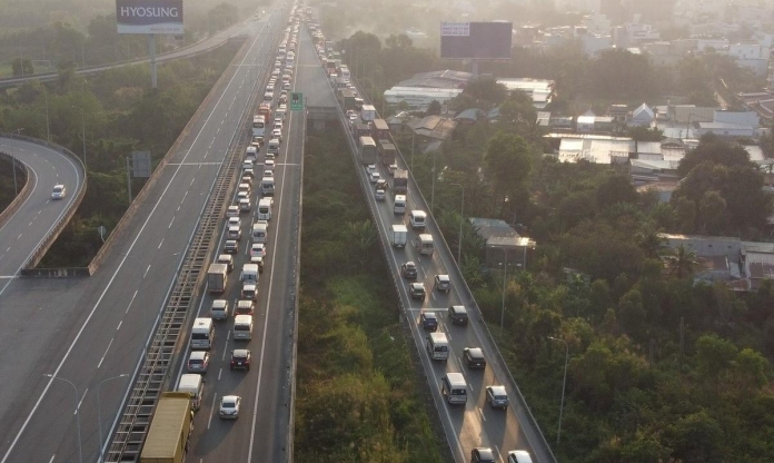 Tự lái xe về quê dịp Tết Nguyên đán 2026: Lưu ý những gì để chuyến đi suôn sẻ?