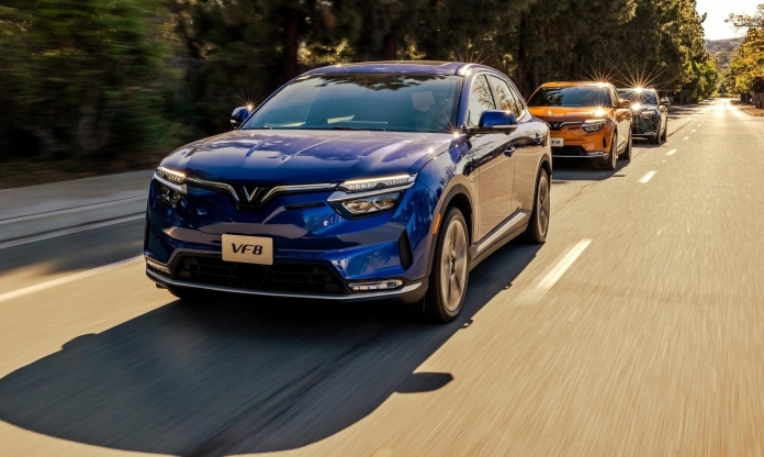 Giá xăng leo thang, Vingroup triển khai chương trình hỗ trợ khách hàng chuyển sang xe điện