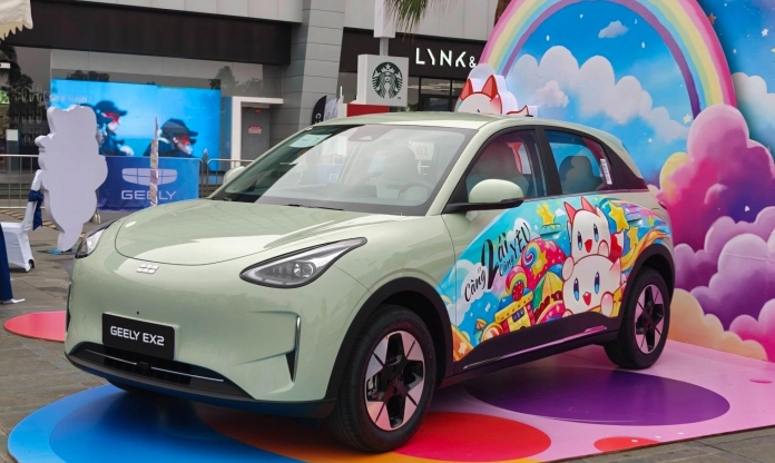 Geely EX2 trình làng khách Việt: Giá từ 459 triệu đồng tại Việt Nam, tầm vận hành gần 400 km/sạc