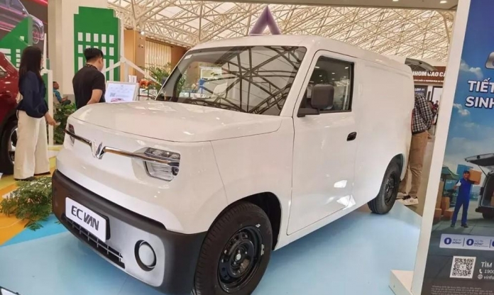 VinFast EC Van bản cửa lùa bất ngờ lộ diện, dự có giá cao hơn 20 triệu đồng so với bản thường
