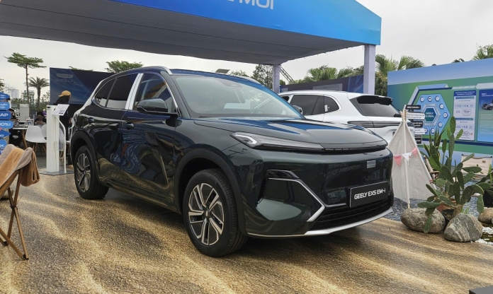 Vừa trình làng, Geely EX5 EM-i đã xác lập 3 kỷ lục tại thị trường Việt