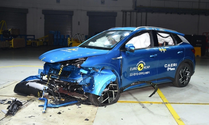 Điều gì khiến xe điện thường đạt điểm an toàn cao hơn xe xăng trong các bài kiểm tra va chạm?