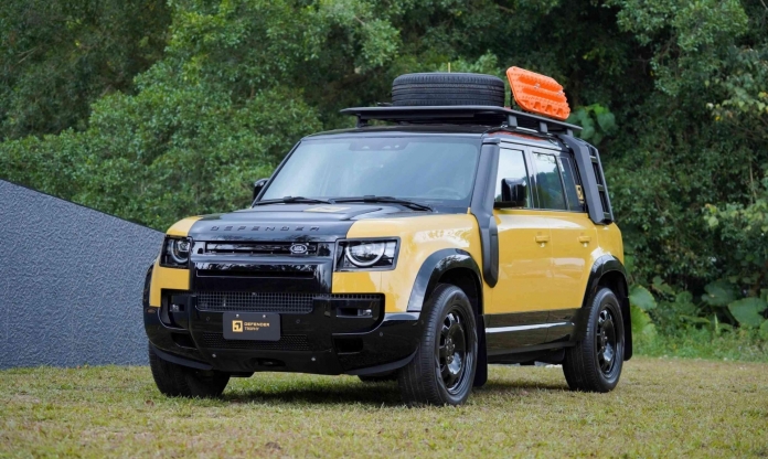 SUV off-road hạng sang Land Rover Defender Trophy sắp về Việt Nam với giá 7,489 tỷ đồng?