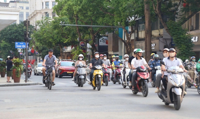 Hà Nội chưa thông qua đề xuất cấm xe máy xăng ở vùng lõi Hoàn Kiếm